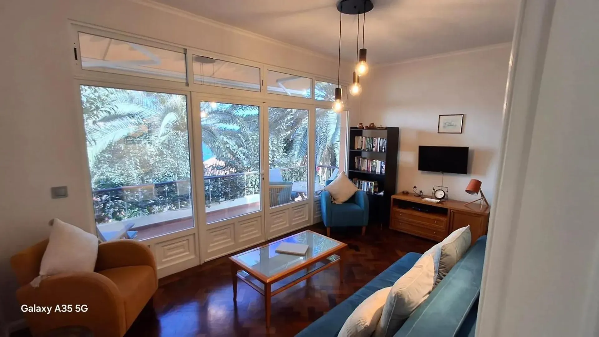 בית נופש Comfortable Bungalow In Funchal With Sea View